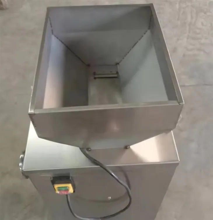 Cashew Peanut Granules Crushing Machine